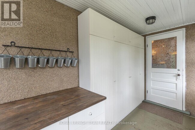 56 Bertrand St in Ottawa, ON - Building Photo - Building Photo