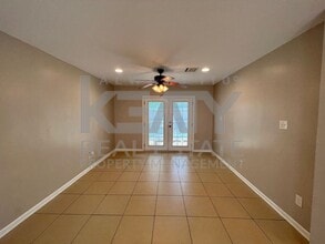 605 Fox Run Ave in Lafayette, LA - Building Photo - Building Photo