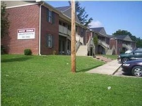 West Ridge Apartments in Decatur, AL - Building Photo - Building Photo