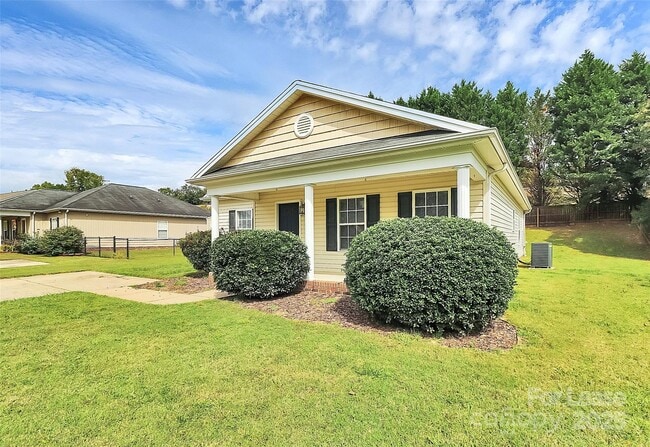 7125 Weavers Run in Cramerton, NC - Building Photo - Building Photo