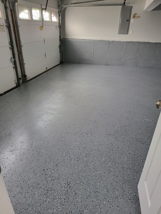 390 Platt St in Bridgeport, CT - Building Photo