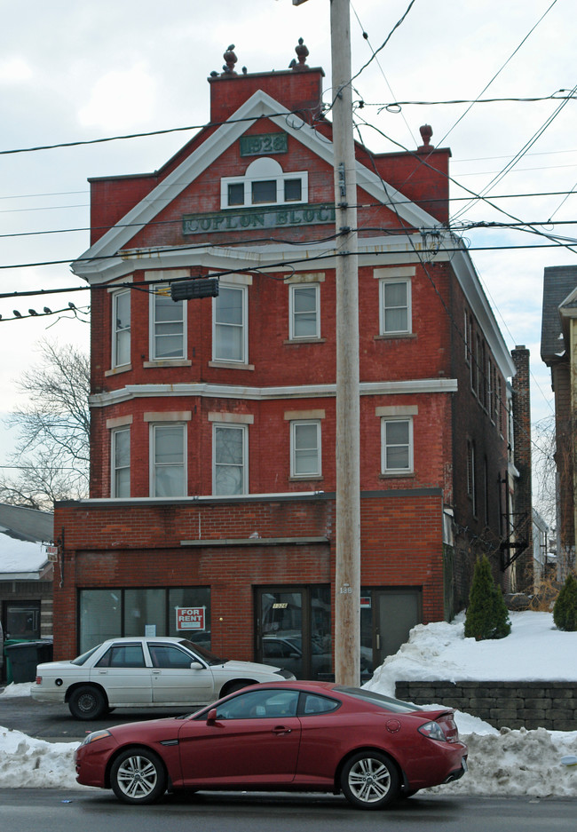 1326 State St in Schenectady, NY - Building Photo - Building Photo