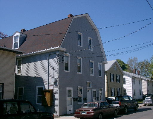 10-12 Lafayette St in Derby, CT - Building Photo