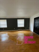 10584 Somerset Ave in Detroit, MI - Building Photo - Building Photo