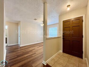 1627 Firwick Dr in San Antonio, TX - Building Photo - Building Photo