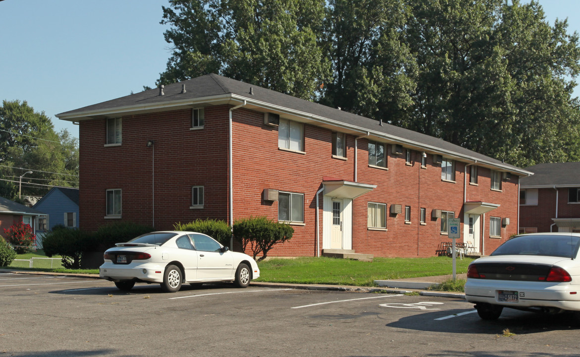 Garland Apartments in Jeffersonville, IN - Building Photo