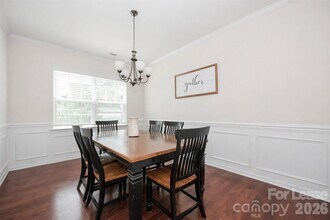 10391 Hillsborough St in Huntersville, NC - Building Photo - Building Photo