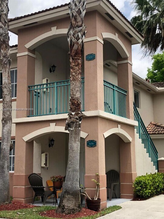 1251 SE 29th St in Homestead, FL - Building Photo