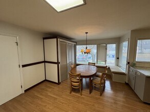 46 Tumblebrook Ln in West Hartford, CT - Building Photo - Building Photo