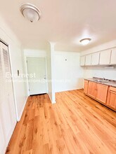 15601 Schoolcraft Rd in Detroit, MI - Building Photo - Building Photo