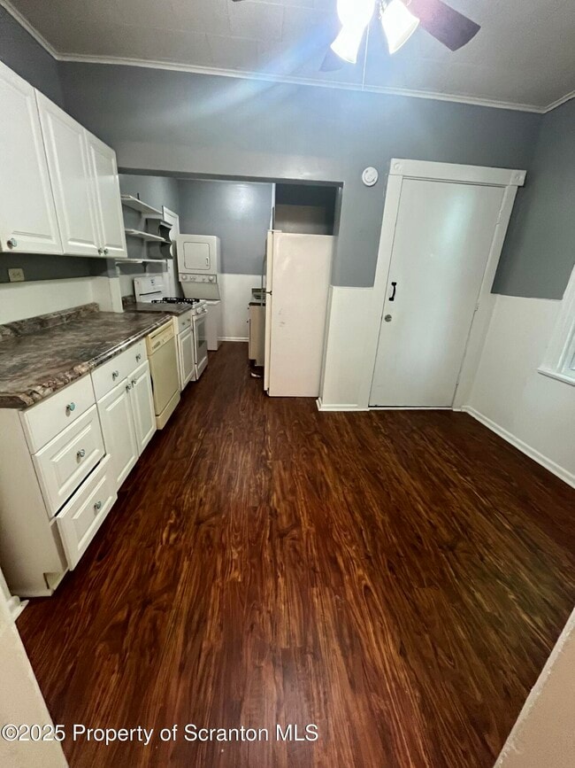 property at 2012 Edna Ave