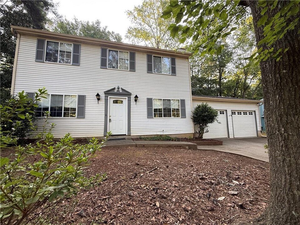 480 Roswell Farms Rd in Roswell, GA - Building Photo