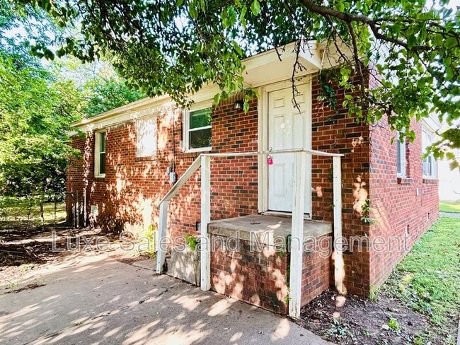property at 554 E Indian Dr