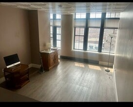 16 Merrimack St in Lowell, MA - Building Photo - Building Photo
