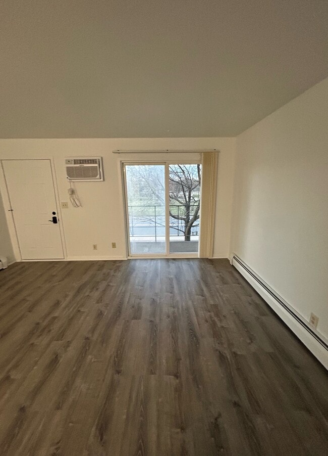 1002 Main St in Mosinee, WI - Building Photo - Building Photo