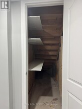 534 Daniel Clark Way in Oakville, ON - Building Photo - Building Photo