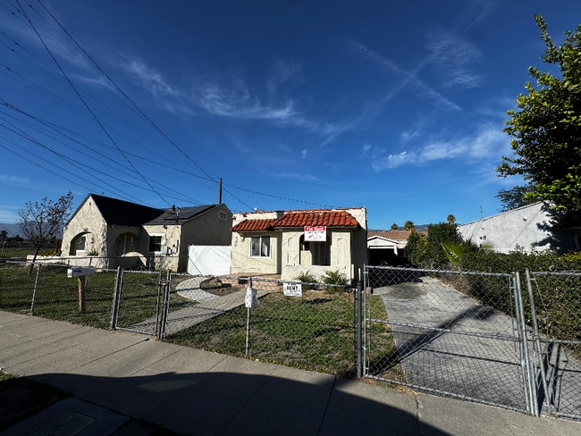 property at 788 W 13th St