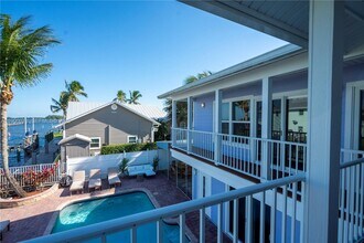 474 Peninsula Dr in Fort Pierce, FL - Building Photo - Building Photo