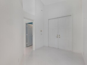 5279 Brookview Dr in Boynton Beach, FL - Building Photo - Building Photo