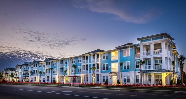 BluWater in Jacksonville Beach, FL - Building Photo - Building Photo