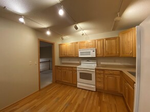 2431 Mounds Ave in New Brighton, MN - Building Photo - Building Photo