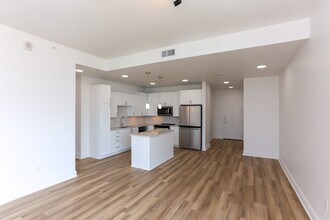 1400HiLine in Dallas, TX - Foto de edificio - Interior Photo