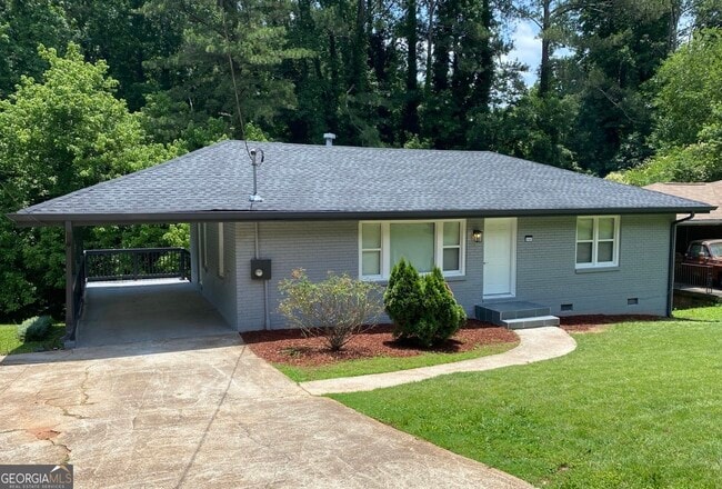 2107 Garden Cir in Decatur, GA - Foto de edificio - Building Photo