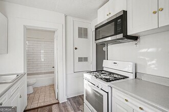 504 Calhoun St NW in Atlanta, GA - Building Photo - Building Photo