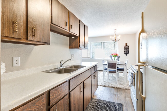 Hyacinth Apartments in St. Paul, MN - Foto de edificio - Interior Photo