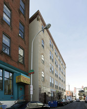 217 N 11th St in Philadelphia, PA - Building Photo - Building Photo