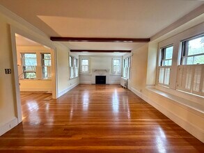 19 Stearns Rd in Watertown, MA - Building Photo - Building Photo