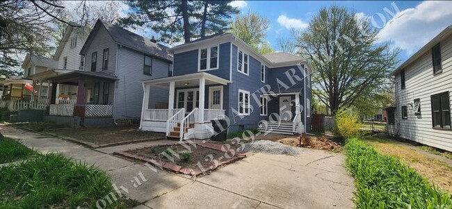 521 Ottawa St in Leavenworth, KS - Building Photo - Building Photo