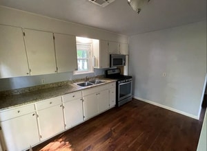 213 E Wells Blvd in Sapulpa, OK - Building Photo - Building Photo