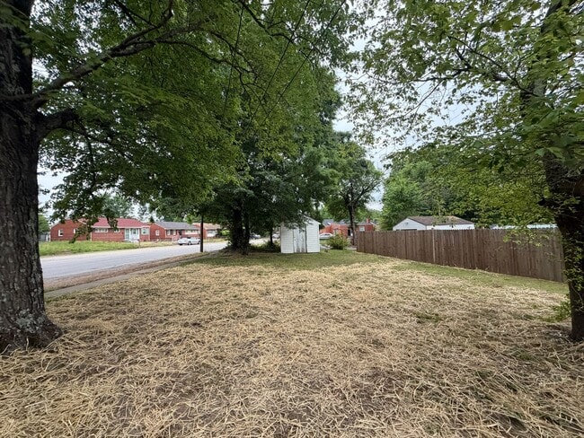 2100 Wright Ave in Richmond, VA - Building Photo - Building Photo