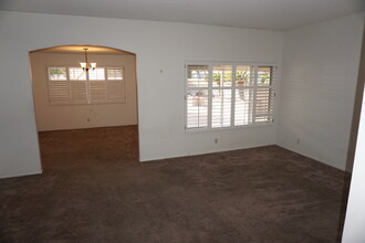 10651 Baton Rouge Pl in Porter Ranch, CA - Building Photo - Building Photo