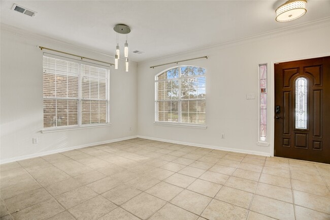 property at 2507 Willow Springs Ln