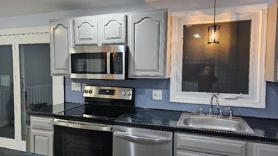 167 S Main St in East Granby, CT - Building Photo - Building Photo