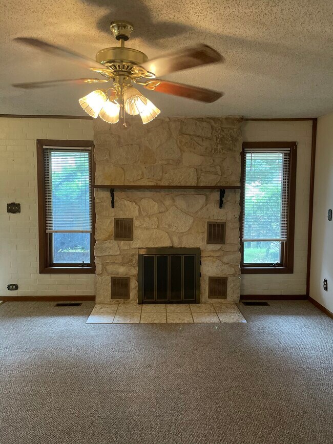 417 E Cherry St, Unit 1