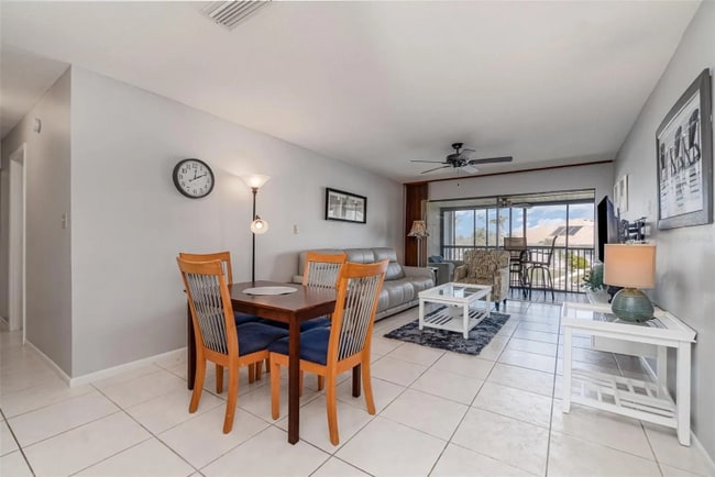 1423 Mediterranean Dr in Punta Gorda, FL - Building Photo - Building Photo