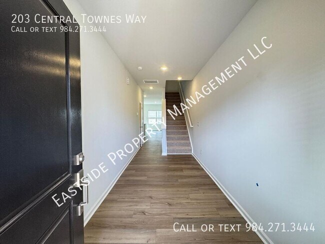 203 Central Townes Wy in Raleigh, NC - Building Photo - Building Photo