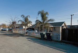 2421-2437 Yosemite Blvd Apartments