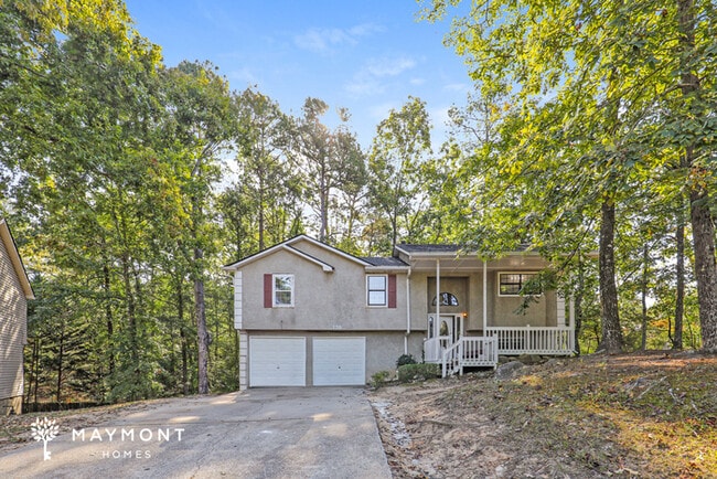 property at 120 Estate Lake Ct