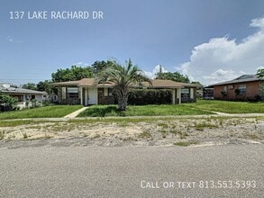 137 Lake Rachard Dr in Lake Placid, FL - Building Photo - Building Photo