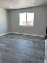 151 Park Lawn Ave-Unit -6 in Chubbuck, ID - Foto de edificio - Building Photo