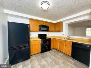 15511 Norwegian Ct in Bowie, MD - Building Photo - Building Photo