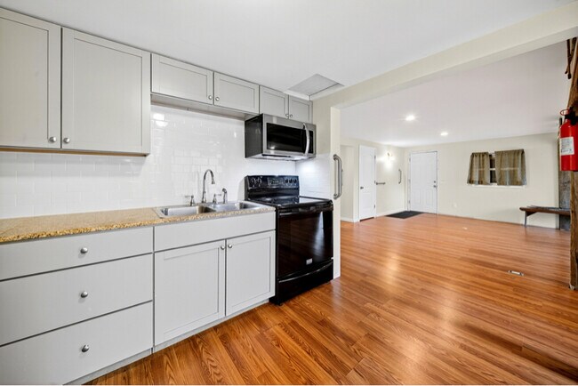 23 S Lake Rd in Deruyter, NY - Building Photo - Building Photo