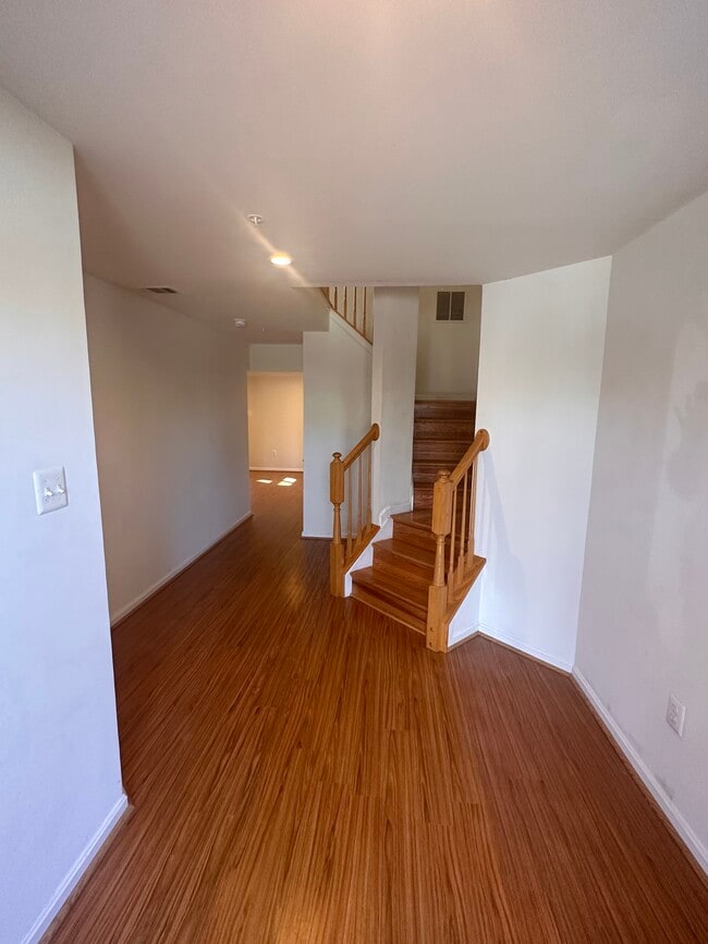 5830 Shady Oak Ln in Elkridge, MD - Building Photo - Building Photo