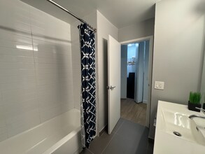 2619 N Clark St in Chicago, IL - Building Photo - Building Photo