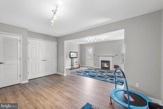 7108 Wytheville Cir in Fredericksburg, VA - Foto de edificio - Building Photo