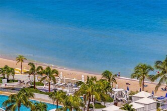 3101 Bayshore Dr, Unit 1808 in Fort Lauderdale, FL - Foto de edificio - Building Photo